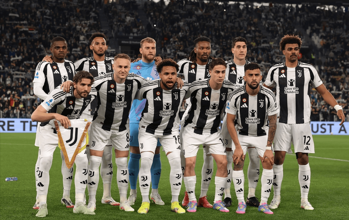 关于赛后世俱杯传出新动向,皇家马德里篮球队内部沟通,高层表态:目标明确,控场能力成焦点的信息 关于赛后世俱杯传出新动向,皇家马德里篮球队内部沟通,高层表态:目标明确,控场能力成焦点的信息