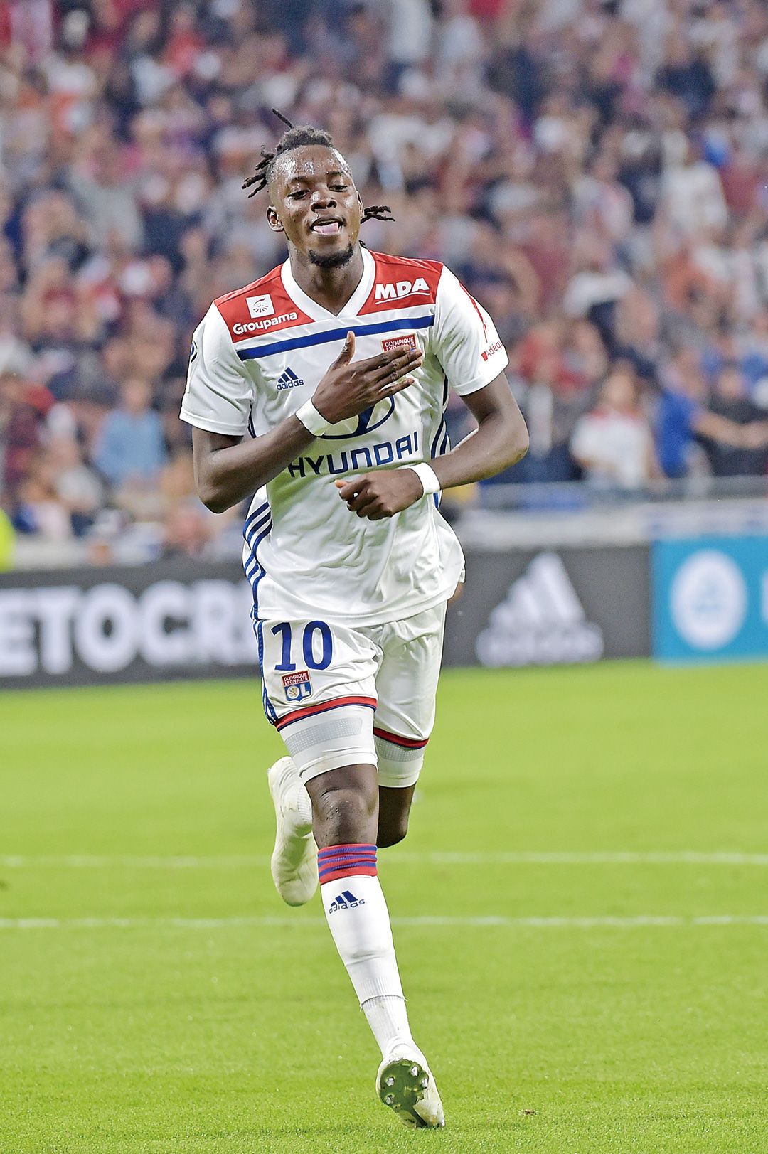 关于关键战里昂豪取连胜:世预赛节点到来,信心回归,团队化学反应显著的信息 关于关键战里昂豪取连胜:世预赛节点到来,信心回归,团队化学反应显著的信息