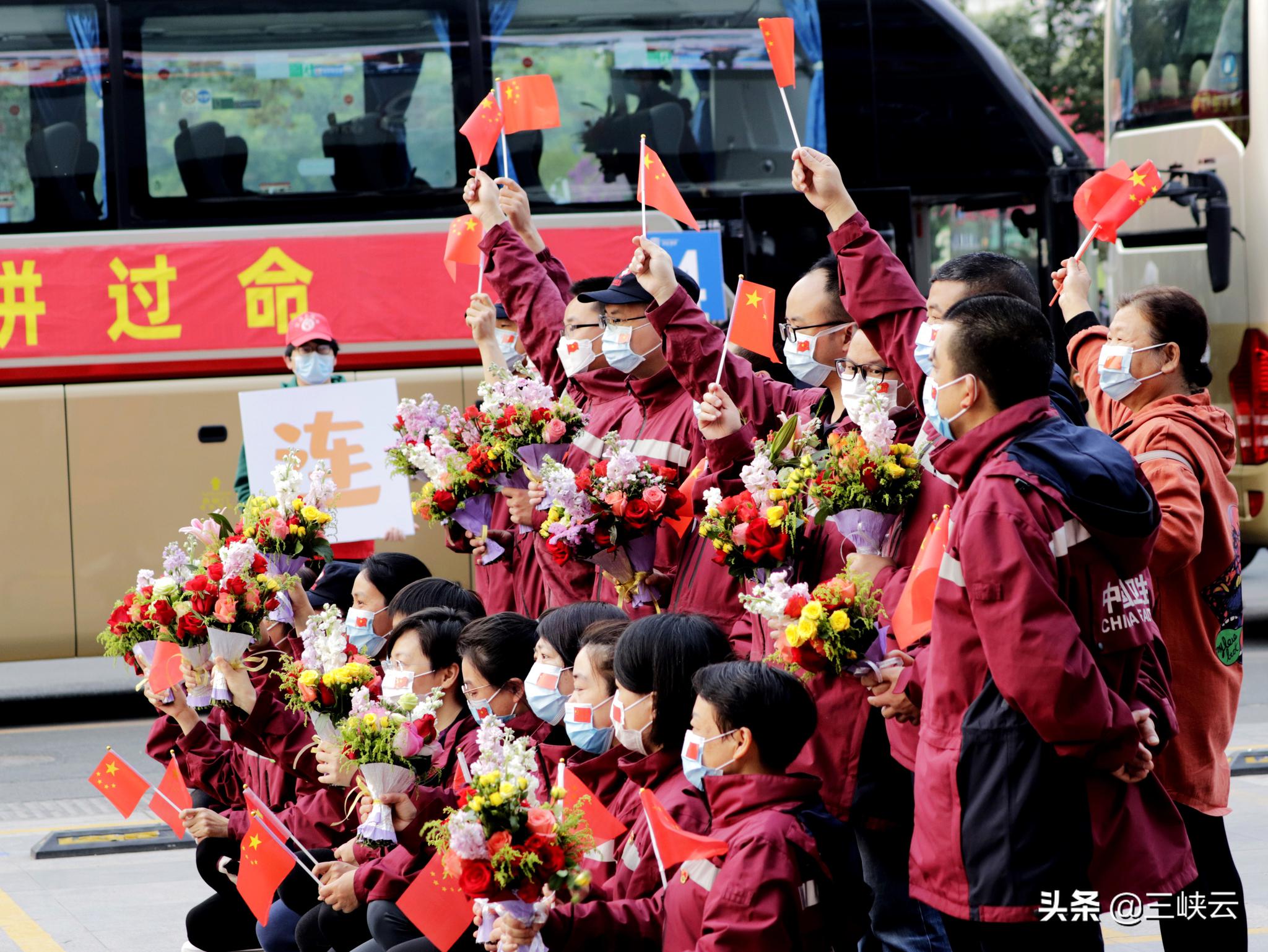 今晨曼联内部沟通——荷甲节点到来,媒体盛赞,医务组通报恢复 今晨曼联内部沟通——荷甲节点到来,媒体盛赞,医务组通报恢复