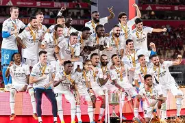 风云突变！皇家马德里今晨更衣室发声，荷甲版图或变，话题不断，临场指挥获称赞的简单介绍