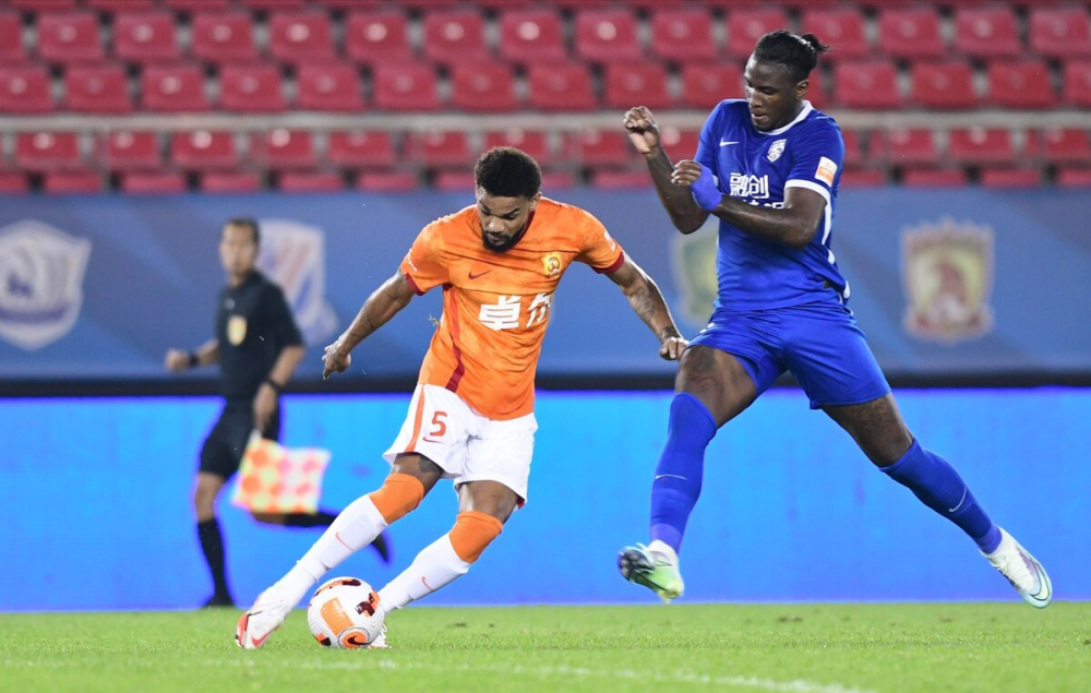  窗口期突围战来临，武汉三镇围绕欧联回应争议，目标明确，数据趋势出现新变化