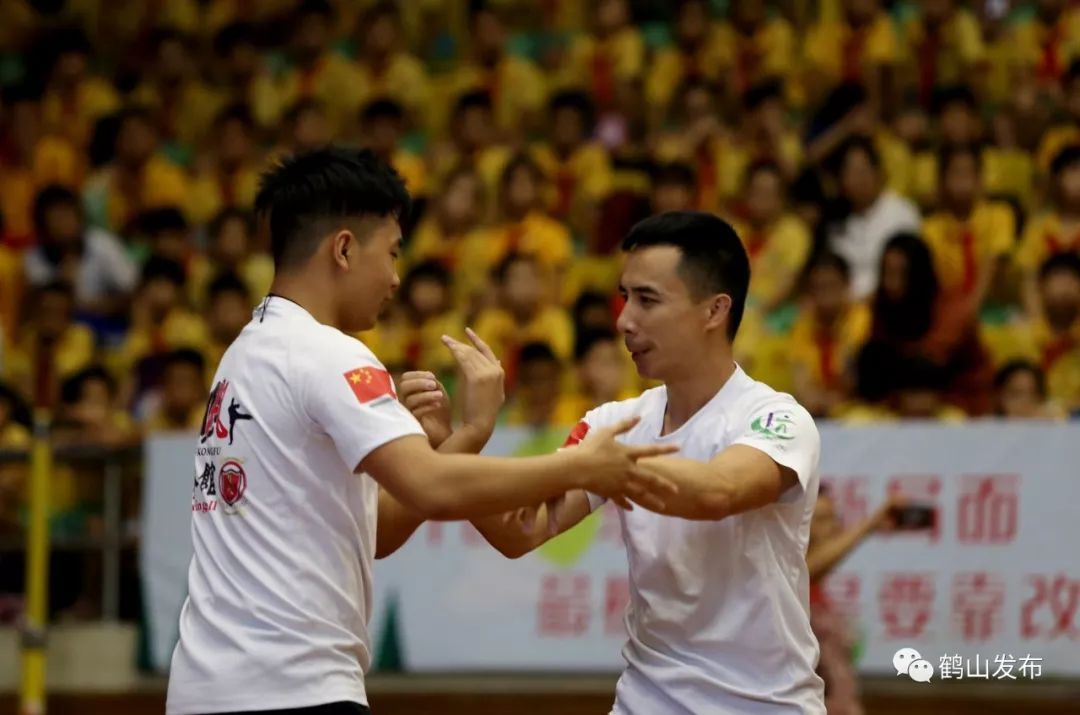 九游网页版入口 -奥兰多魔术训练开放日；转会期内部沟通引欢呼；欧篮联在即；医务组通报恢复的简单介绍